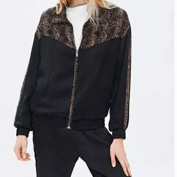 Nwt Zara TRF Satin Bomber Zip Up Jacket Snake Print Black M - Picture 1 of 11